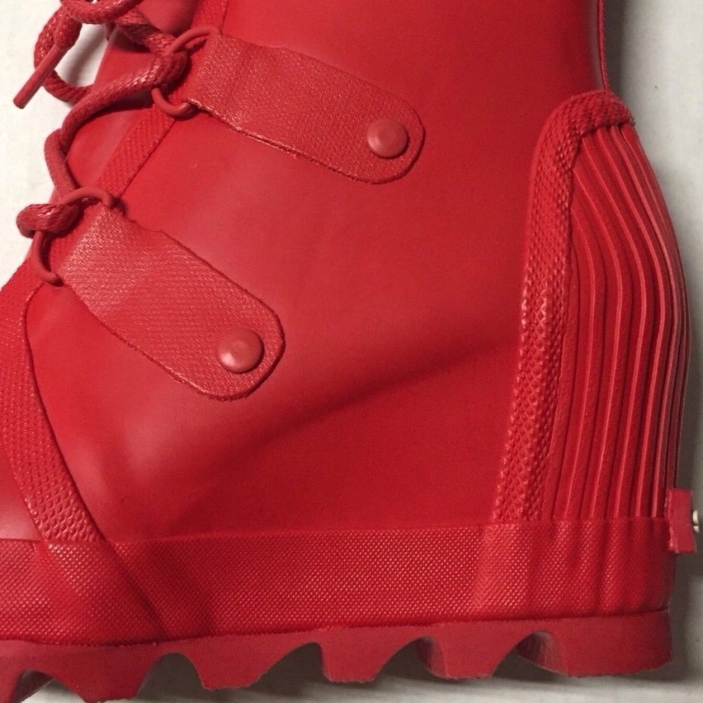 NEW•WALK-ABOUT WEDGE RAIN BOOT - Picture 7 of 7